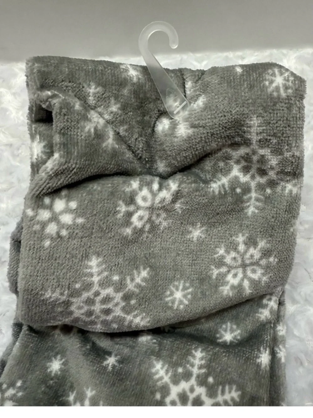 Wondershop Target Winter Wonderland 2 Pack Gray Hand Towels Snowflake Pattern